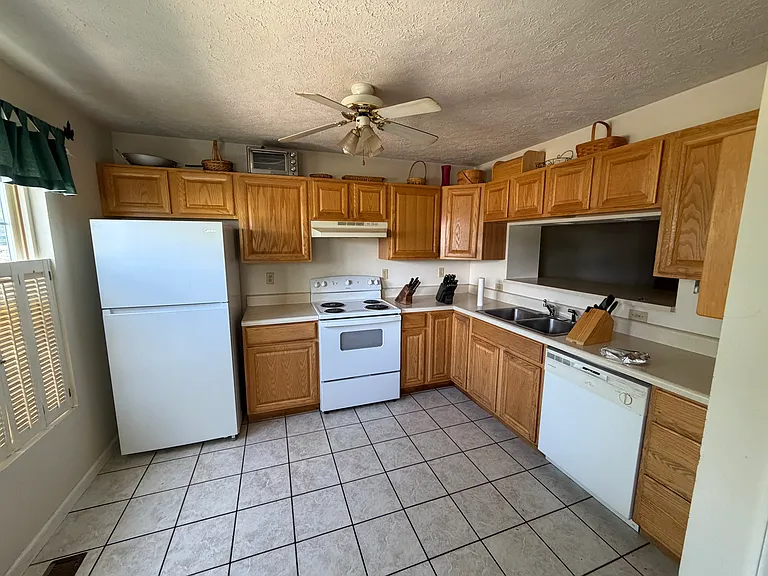 270 Mont Phillips Rd — Photo 6