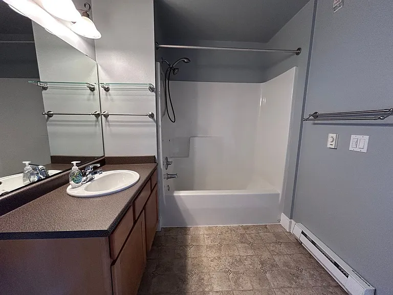 1015 Railroad Ave #412 — Photo 17