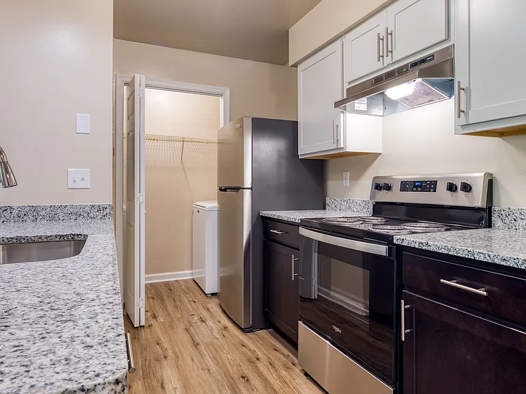 Summer Station Apartments Where Comfort Meets Coastal Living — Photo 122