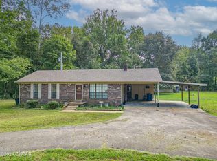 101 B L Edwards Rd, Humboldt, TN 38343