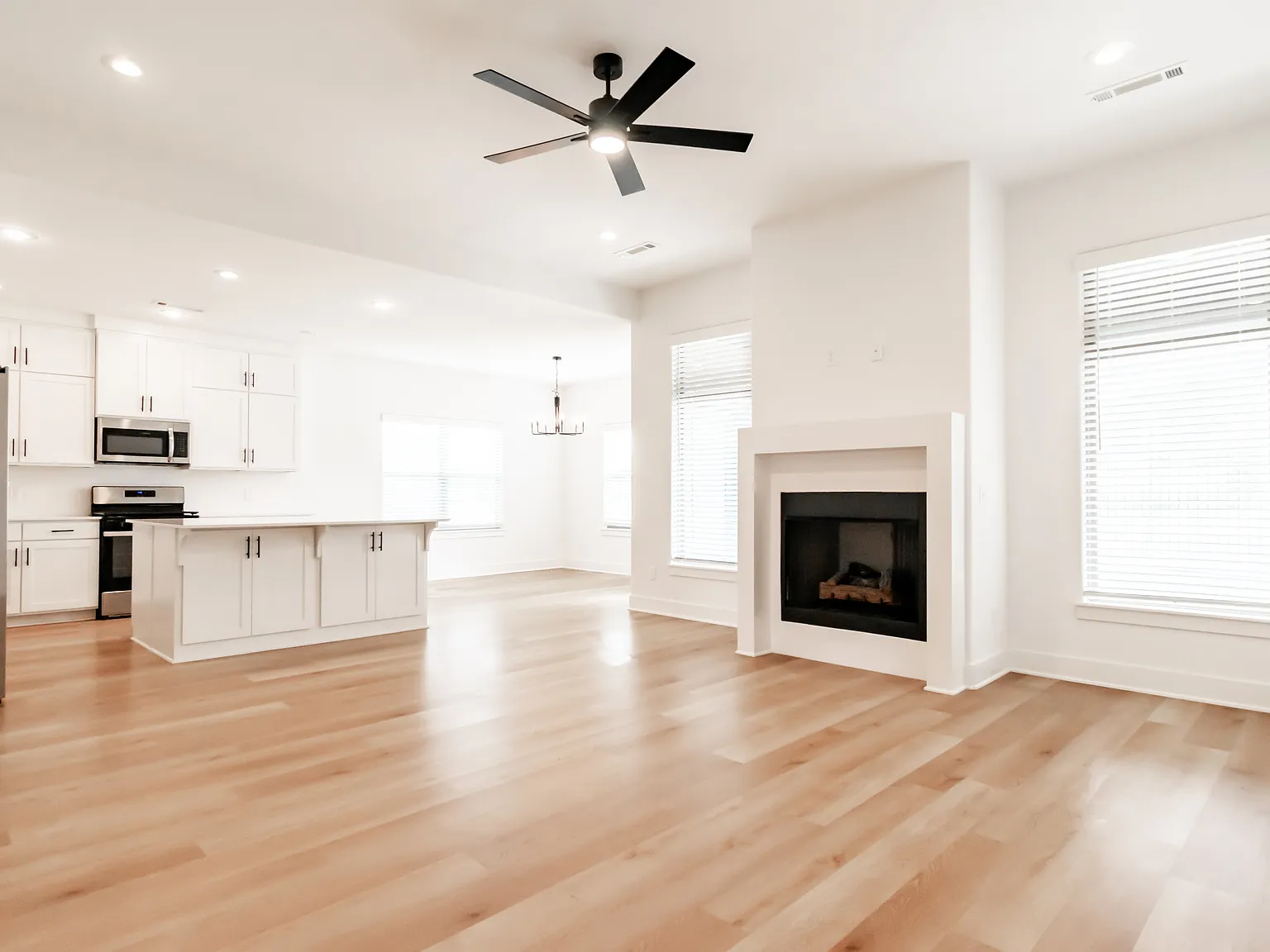 616 Wagon Wheel Avenue - 1 — Photo 3
