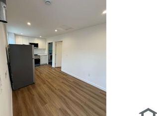 7714 1/2 S Hoover St, Los Angeles, CA 90044