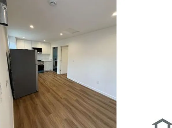 7714 1/2 S Hoover St, Los Angeles, CA 90044