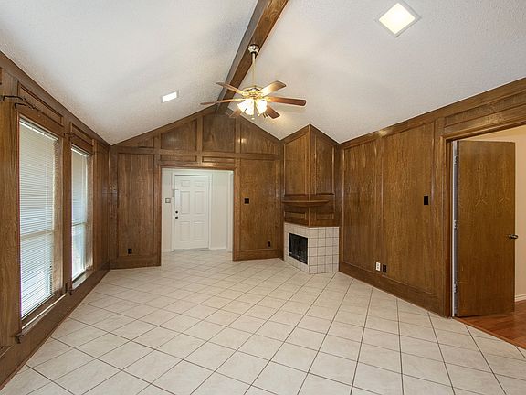2nd image of 2078 Arbor Creek Dr APT B