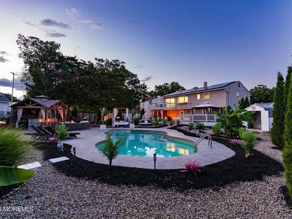 109 Twin Rivers Drive, Toms River, NJ 08753