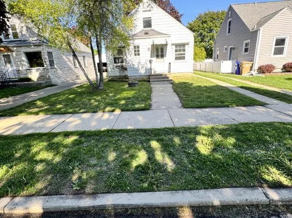 7311 33rd Ave, Kenosha, WI 53142