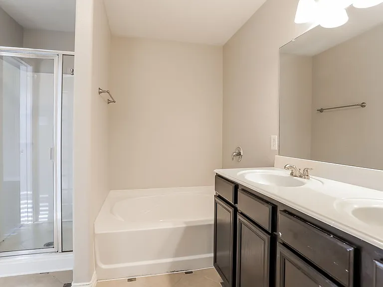 573 Creekbend St — Photo 11