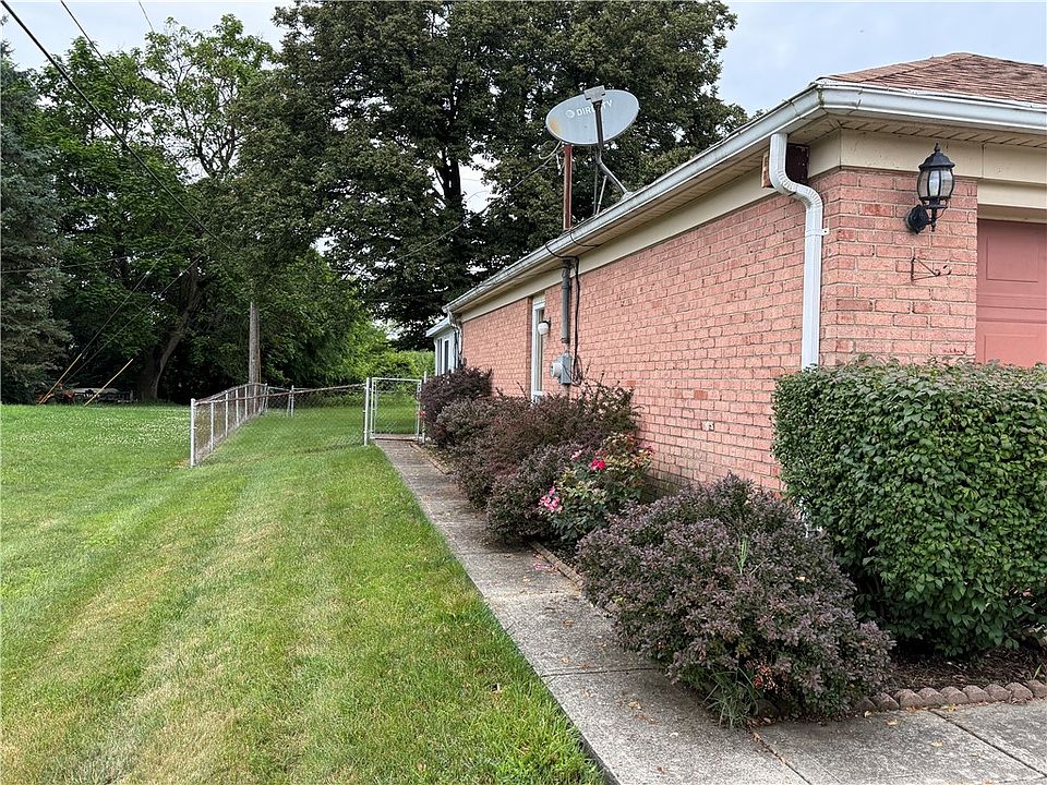 2nd image of 5125 Malibu Ct