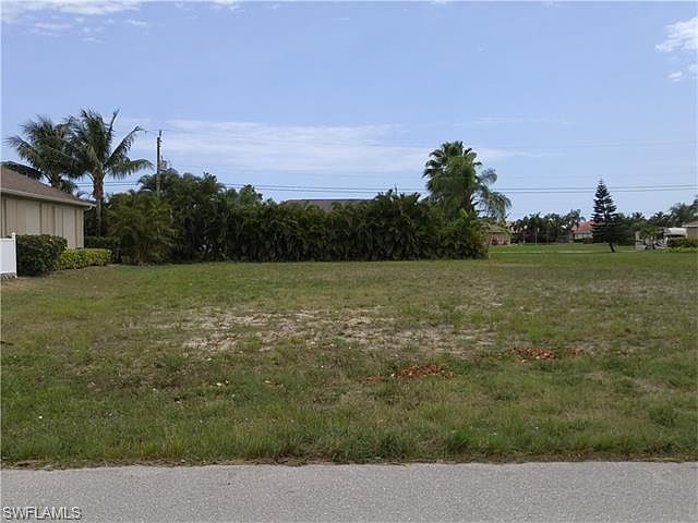 1st image of 2110 SW 52nd St