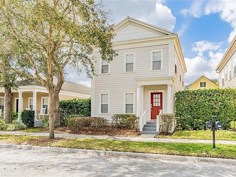 932 Pawstand Rd — Photo 2