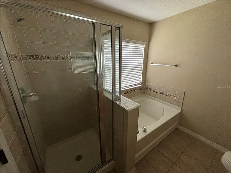 2508 Hassonite St — Photo 23