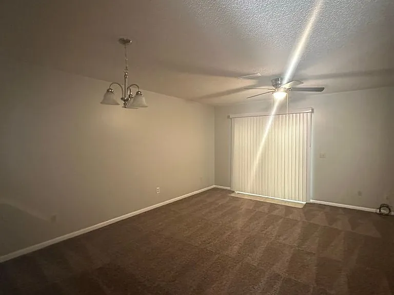 216 Candlebrook Dr — Photo 7