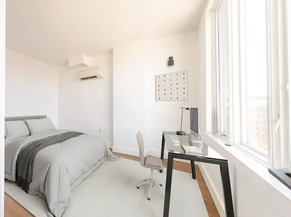 323 East 19th Street image 4 of 19