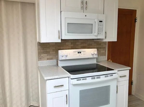 1032 E Glenn St — Photo 16
