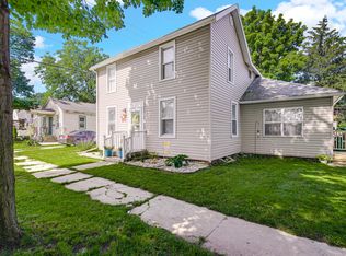 406 C St, La Porte, IN 46350