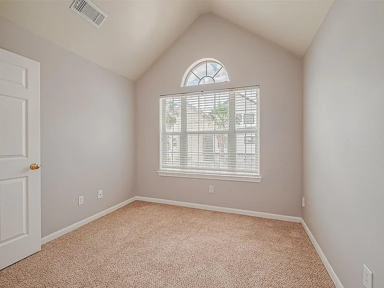 206 Sydnor St — Photo 23