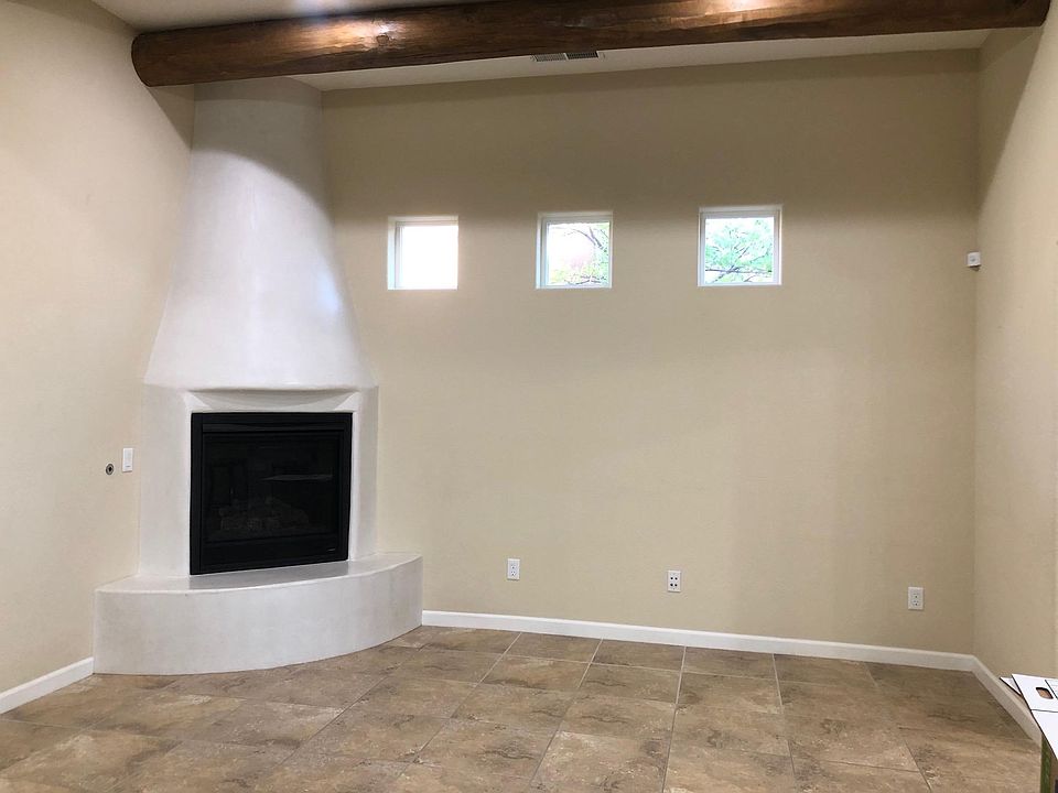 2nd image of 81 Calle Agua Clara