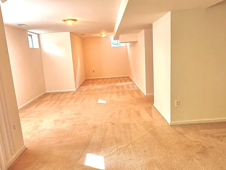 8301 Kingsbench Ct — Photo 20