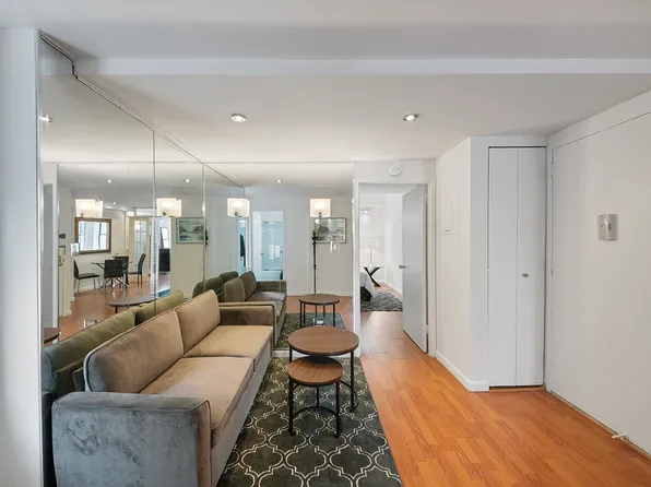 150 West 51st Street image 1 of 21