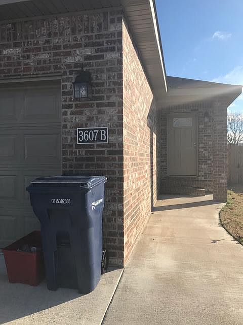 1st image of 3510A N Robin Ct