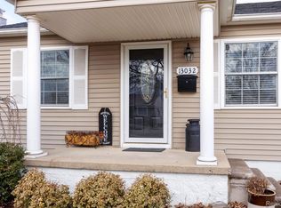 13032 Cunningham St, Southgate, MI 48195