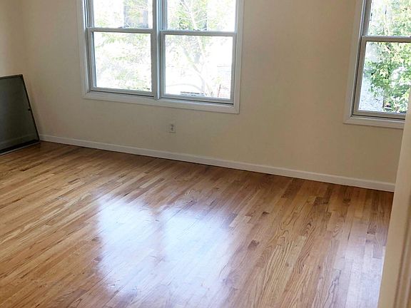 3rd image of 392 Sip Ave Floor 2
