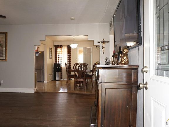 4th image of 3311 Monterey St