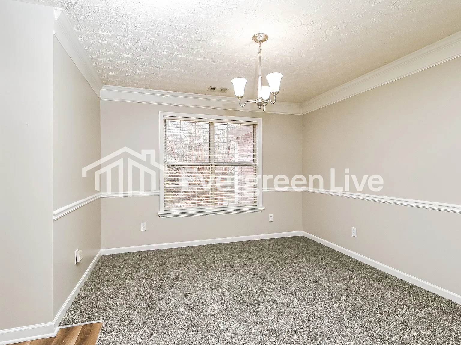 3 bed, 2.0 bath, 2138 sqft, $2,145 — Photo 4
