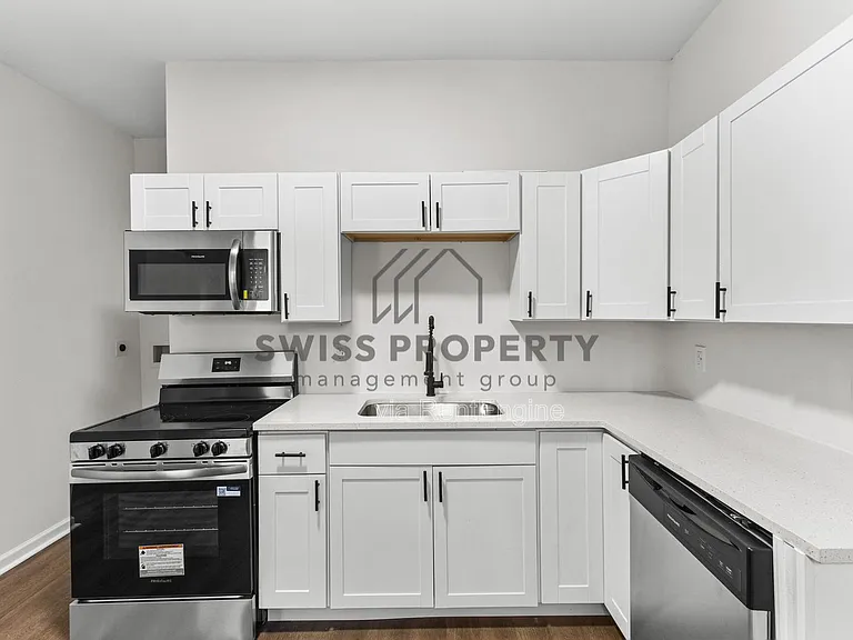 1339 Mooberry St — Photo 17