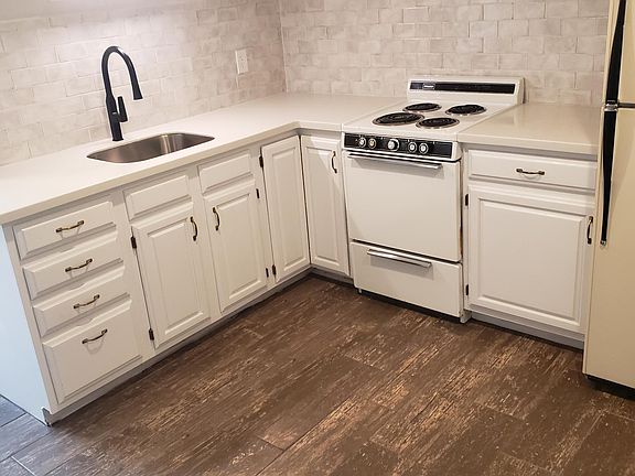 4th image of 500 Gay St APT 3