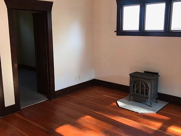 3rd image of 17 E Story St APT 3