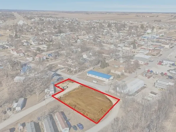 2207 Court St, Granger, IA 50109