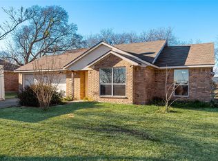 500 Milton St, Nevada, TX 75173