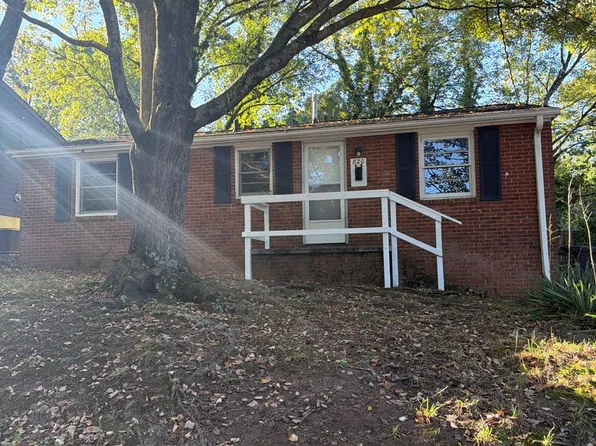 820 W 8th St, Winston Salem, NC 27101