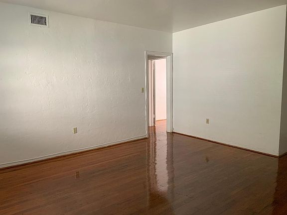 3rd image of 1945 Marseille Dr APT 3