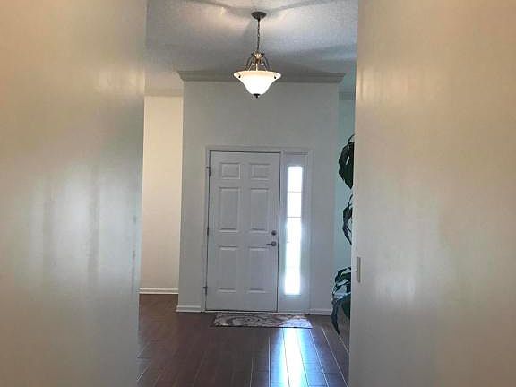 3rd image of 644 Chestwood Chase Dr