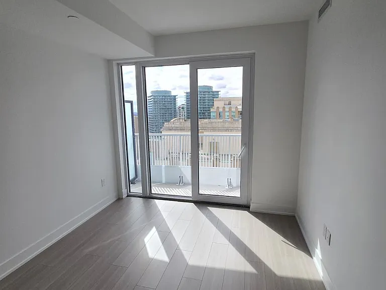 36 Olive Ave #2001 — Photo 13