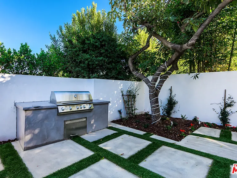3490 Wonder View Pl — Photo 10
