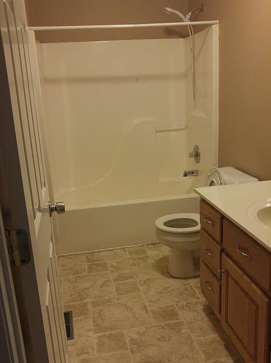 2nd image of 1510 Christi Ave