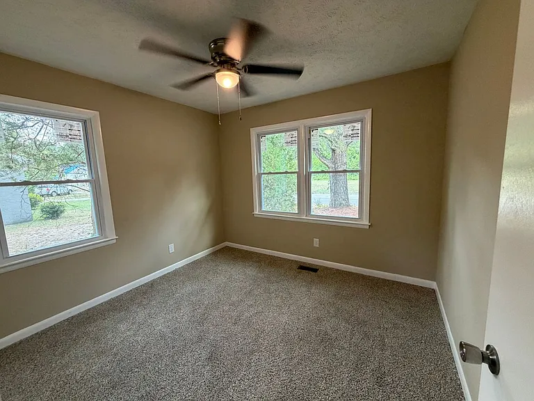 509 Mann St — Photo 7