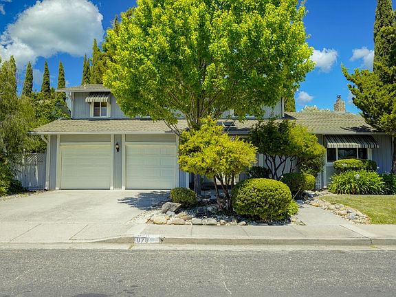 2nd image of 978 Coventry Lane