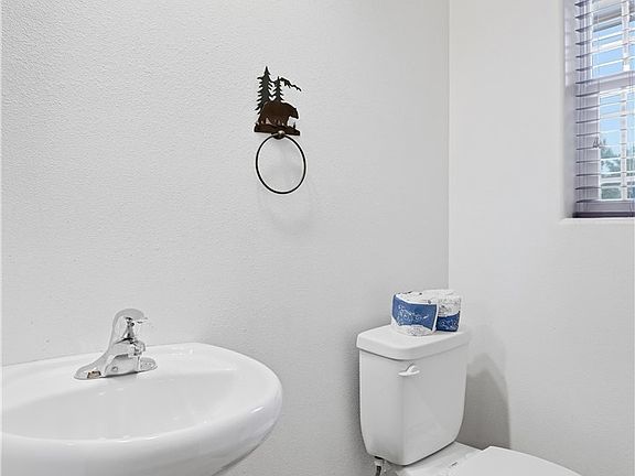 5th image of 1618 Malabar Way