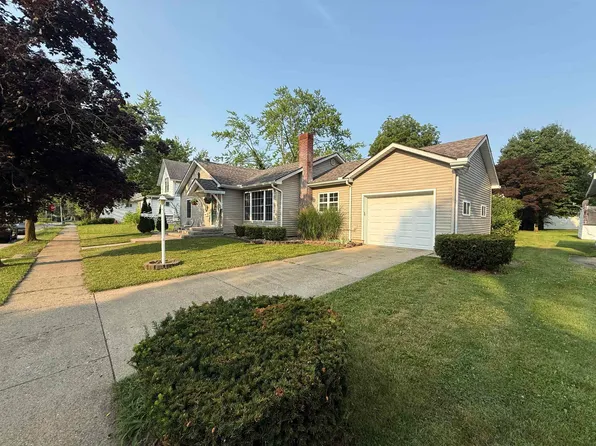203 N Cross St, Angola, IN 46703