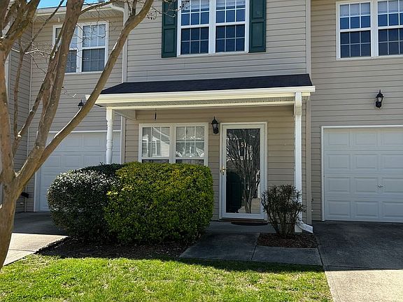 2nd image of 51 Lanceford Cir