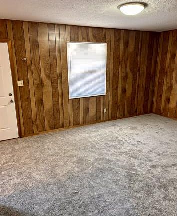 2nd image of 801 E Main St APT 15