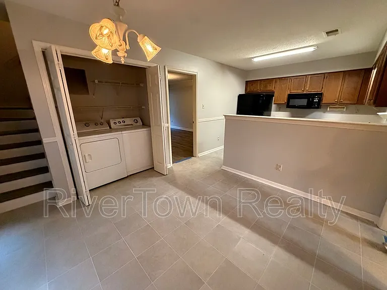 1648 Beaver Trail Dr — Photo 7