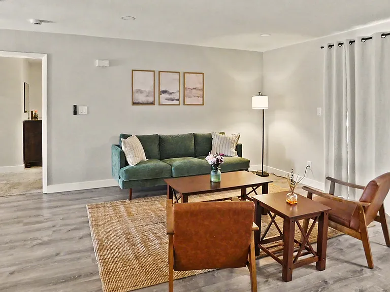 3924 W Augusta Ave — Photo 13