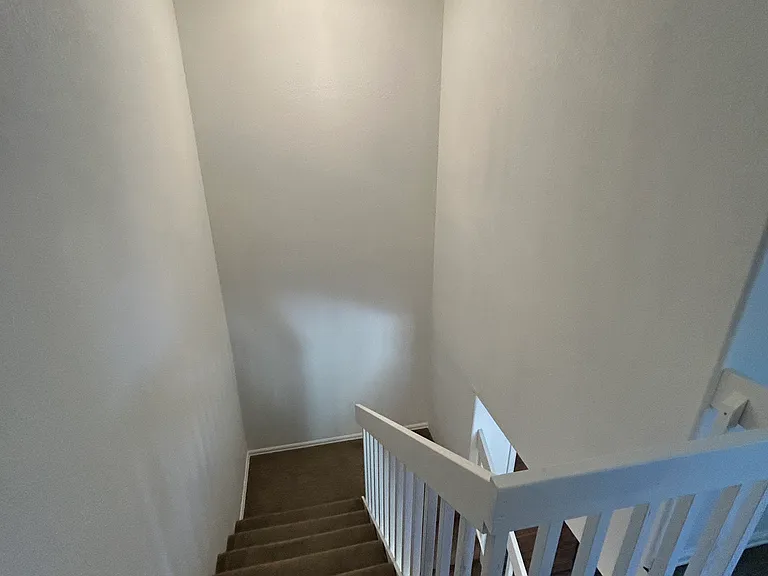 213 S Court St #B — Photo 6