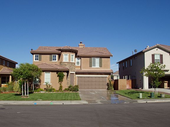 Center view of home