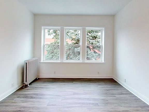 2nd image of 734 W Aldine Ave #744-3N